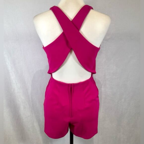 Crystal Sky pink cross open back romper with pockets size small NWOT - Picture 4 of 7